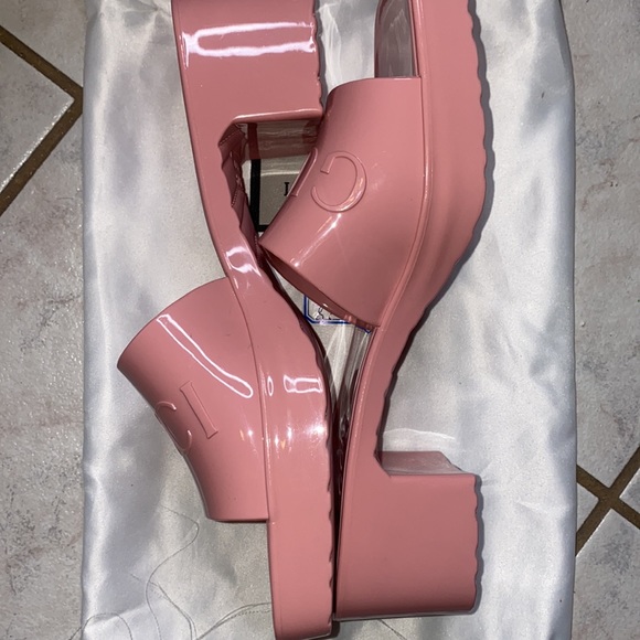 Sandals - Picture 9 of 9